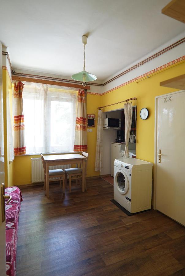 Dia Apartman Beci Exterior foto